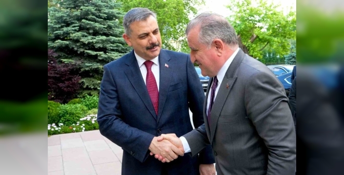 Bakan Çiftçi ve Bakan Bak, gençlik ve sporun geleceğini masaya yatırdı
