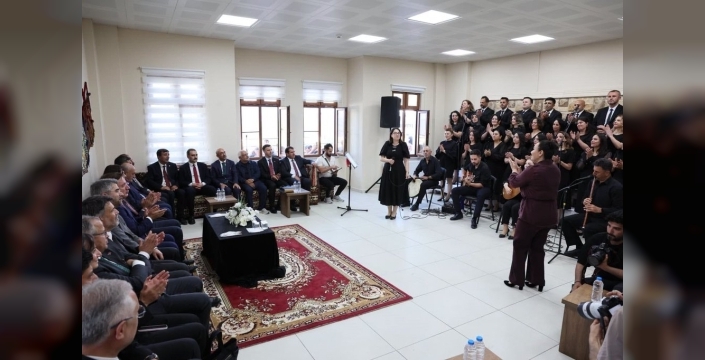 Bakan Tekin: 'Derdimiz milletimizin birliği ve kardeşliği' mesajı verdi