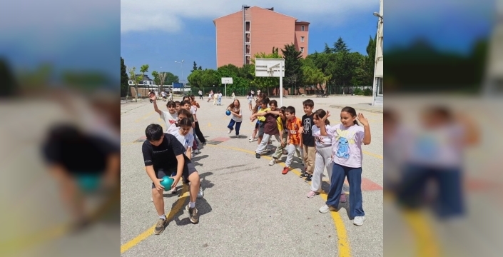 Bandırma'da D.O.S.T. rüzgarı: Öğrenciler sporla ve oyunla gelişiyor