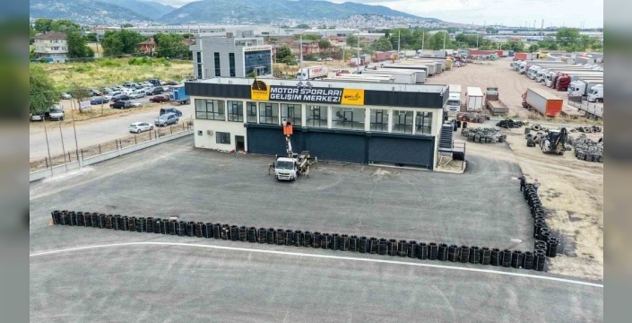 Başiskele'nin göz kamaştıran motor sporları merkezi, Süpermoto Türkiye Şampiyonası ile perdelerini aralıyor!