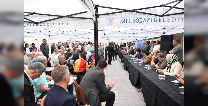 Başkan Büyükkılıç, Melikgazili vatandaşlarla buluşarak talepleri dinledi