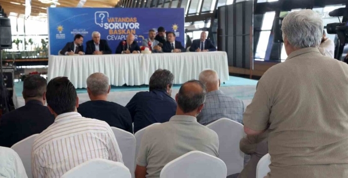 Başkan Sekmen, vatandaşların sorularını yanıtladı