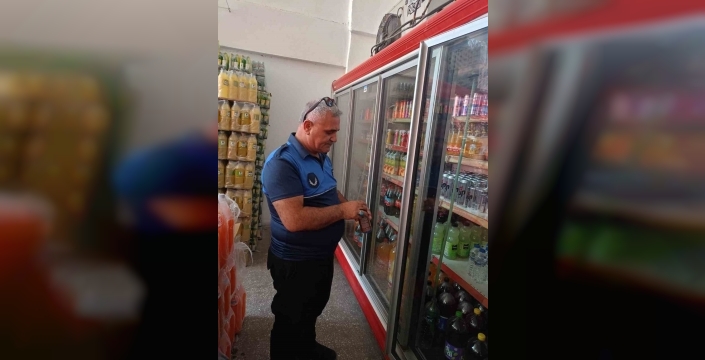 Battalgazi'de market denetimlerinde tarihi geçmiş ürünlere el konuldu