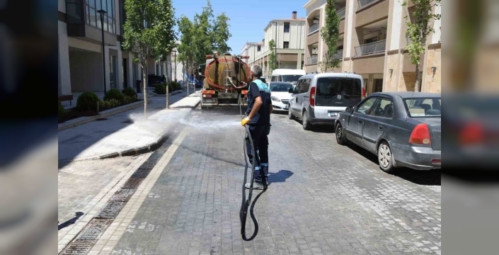 Battalgazi'den Akpınar Çarşısı'na hijyen dokunuşu: Temizlik seferberliği