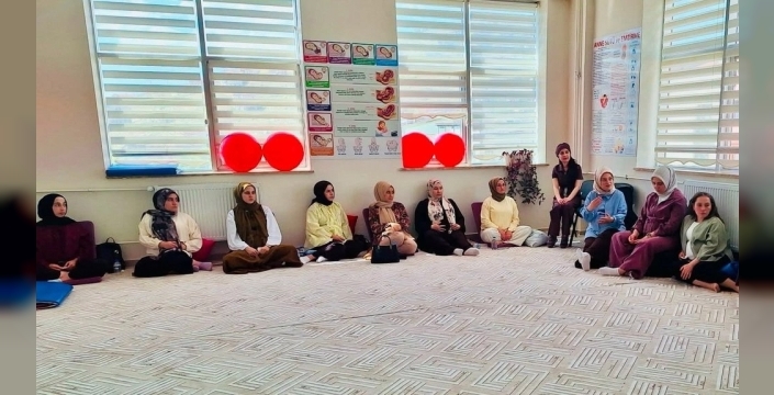 Bayburt'ta anne adaylarına sağlıklı gebelik eğitimi verildi