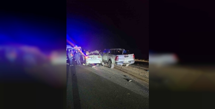 Bingöl'de korkunç kaza: 3 yaralı, biri hayati tehlikede