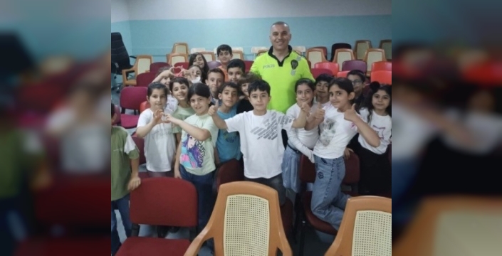 Bingöl'de öğrencilere trafik güvenliği eğitimi verildi