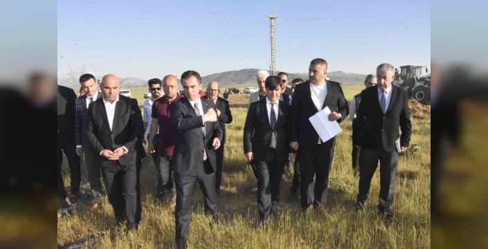 Bitlis'te dev yatırım hamlesi: Yeni OSB ile istihdam patlaması yolda!