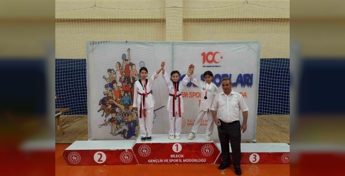 Bozüyüklü taekwondocular kürsüleri topladı, gururlandırdı
