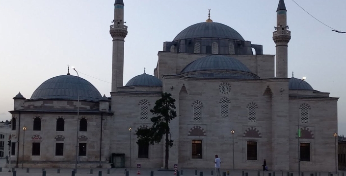 Bu kütüphanede kitaplar asırlardır yılda bir kez sayılıyor