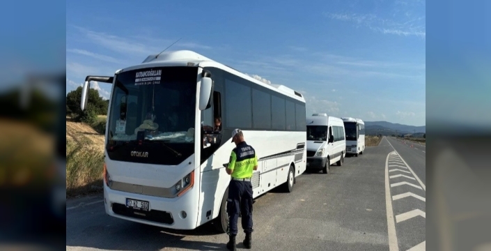 Çanakkale yollarında sıkı denetim: 4 bin 576 araç kontrol edildi, 16 araç trafikten men edildi