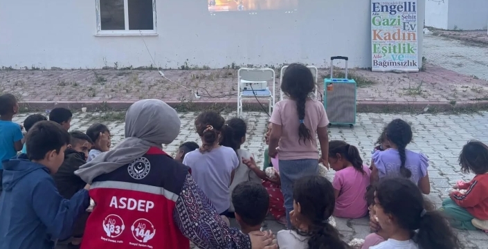 Çocuk işçiliğine karşı sahaya indiler! Mevsimlik işçi ailelere önemli uyarı