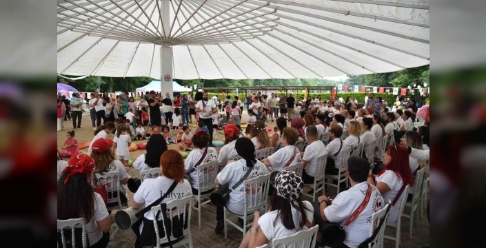 Çocuklar Ata Fest'te doyasıya eğlendi, yaza 'merhaba' dedi