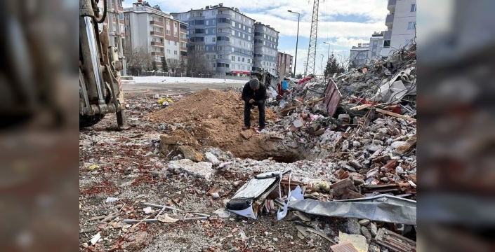 Deprem davasında saygılı tutum cezada indirime gitti