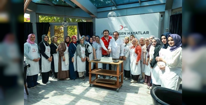 Depremzede kadınlar, İstanbul'da 'İyilikle Pişen Hayatlar' ile geleceğe umutla bakıyor