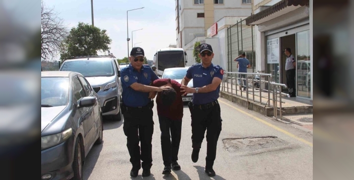 Direksiyonda uyuyan dolmuş şoförü: 'Kız arkadaşımla sorun yaşamıştım