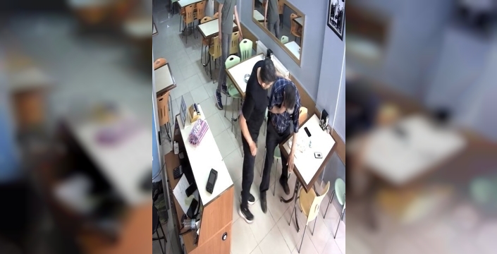 Dönerci ustası, Heimlich manevrası ile müşteriyi ölümden kurtardı