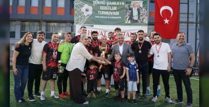 Düz Boya, penaltılarla şampiyonluğa ulaştı: Şükrü Şankaya Dostluk Turnuvası'nda heyecan dorukta!