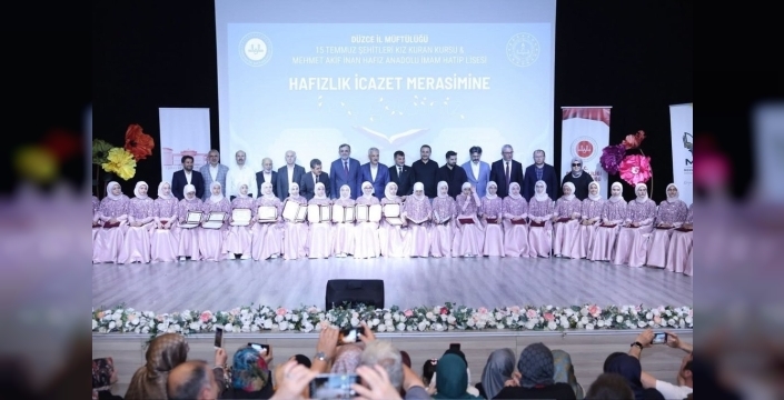 Düzce'de 40 hafız, icazet belgelerini aldı