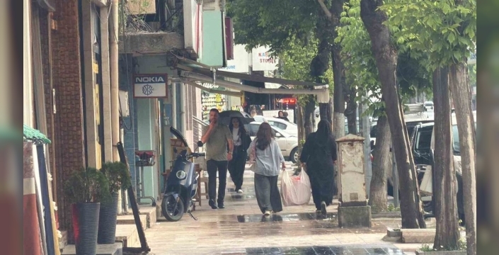 Düzce’de kavurucu sıcaktan sonra gelen yağmur nefes aldırdı