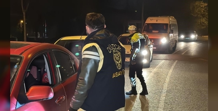 Düzce'de trafik terörüne geçit yok: Bir haftada 17 bini aşkın araç didik didik!