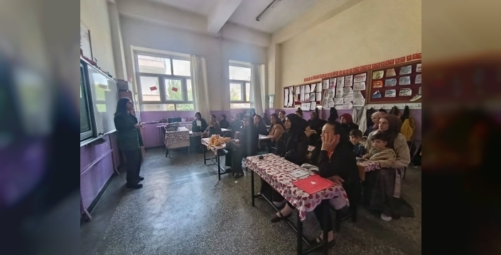 Ebeveynlere uyuşturucuyla mücadele dersi: Ailelerin rolü masaya yatırıldı
