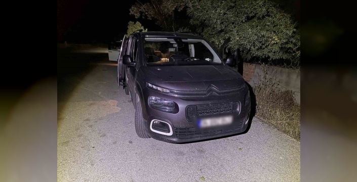 Edirne'de göçmen kaçakçılığı operasyonunda 2 kişi gözaltına alındı