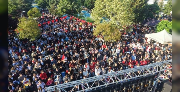 Edirne'de milli maç coşkusu ve hüzün bir arada yaşandı