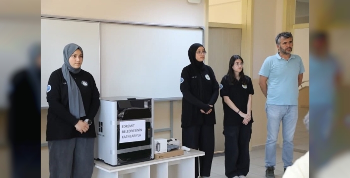 Edremit'ten çıkan dünya şampiyonları: Başkan Ertaş'tan teknoloji hamlesi