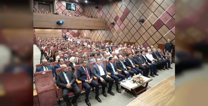Eğitimde dijital dönüşüm: Macit, Türkiye'nin teknolojik atılımlarını vurguladı