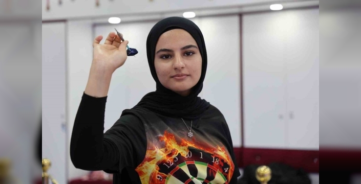Elazığ'da dart salonu genç kızların akınına uğradı, milli takım hedefleri büyük