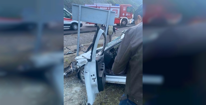 Erzurum'da trafik kazası: 4 kişi yaralandı, sürücünün durumu ağır