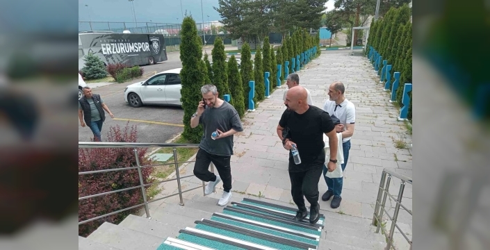 Erzurumspor'da Serkan Özbalta dönemi Süper Lig'de devam mı?