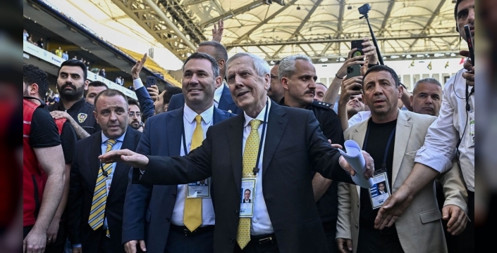 Fenerbahçe’de Aziz Yıldırım dönemi yeniden başladı