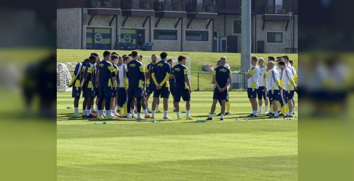 Fenerbahçe, Topuk Yaylası’nda yeni sezonun ilk antrenmanını yaptı