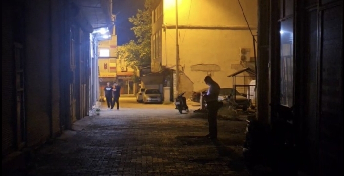 Gaziantep'te 4.6 büyüklüğünde deprem paniğe neden oldu