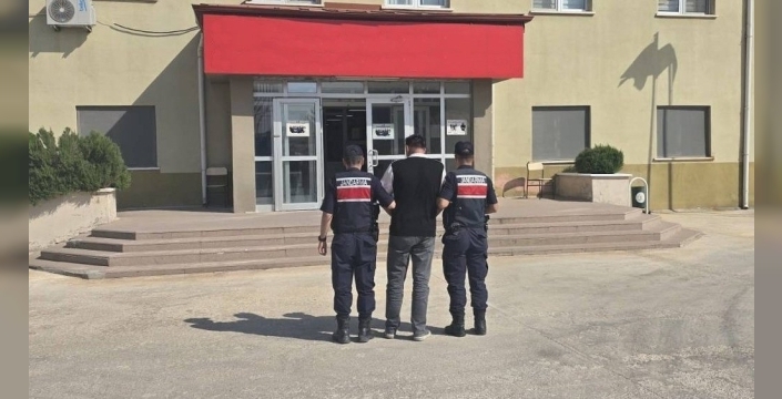 Gaziantep’te aranan iki suçlu jandarma tarafından yakalandı