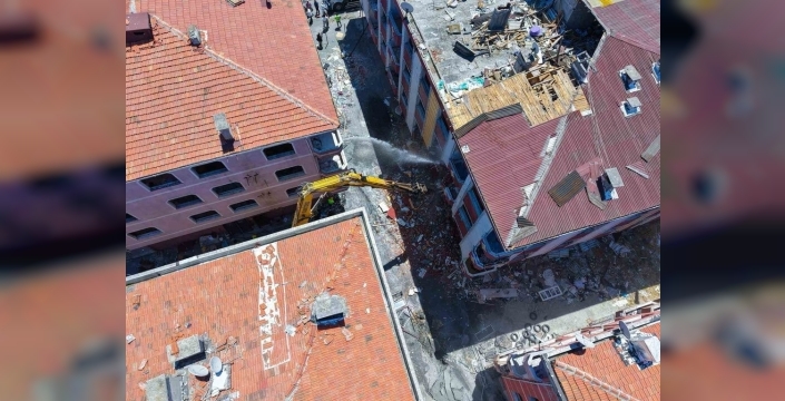 Gaziosmanpaşa'da Kentsel Dönüşüm Ateşi Yükseliyor: Belediyeden Yeni Teşvikler ve Ada Bazlı Projeler