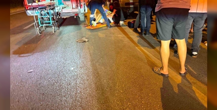 Gazipaşa'da trafik kazası: Yaya yaralandı, sürücü kayıplara karıştı