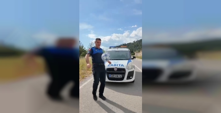 Gediz Belediyesi'nin millî takıma desteği olay yarattı: Video viral oldu!