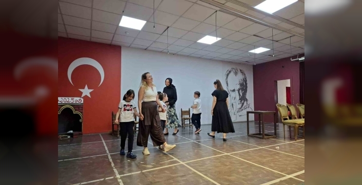 GKV'de eğitimde teknoloji tarihi drama ile sahnelendi