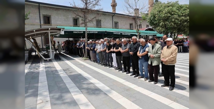 Hacılar Belediye Meclis Üyesi Bekir Tuğrul''un babası vefat etti
