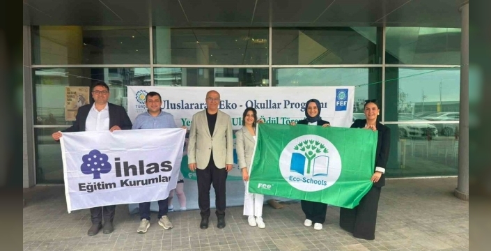İhlas Koleji, Eco-Schools programında yeşil bayrak ödülünü kazandı