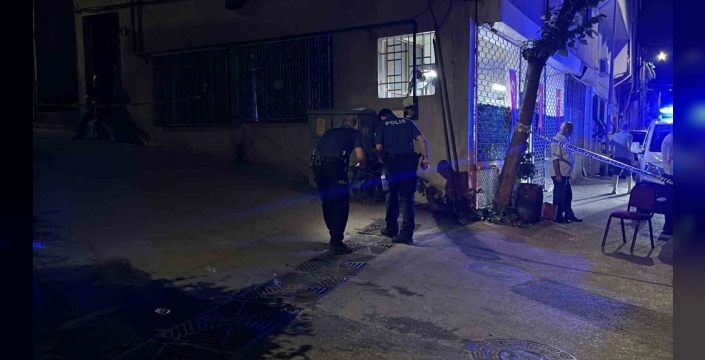 Kahvehanede başlayan gerilim, kanlı bir çatışmayla son buldu: İki kişi yaralı!
