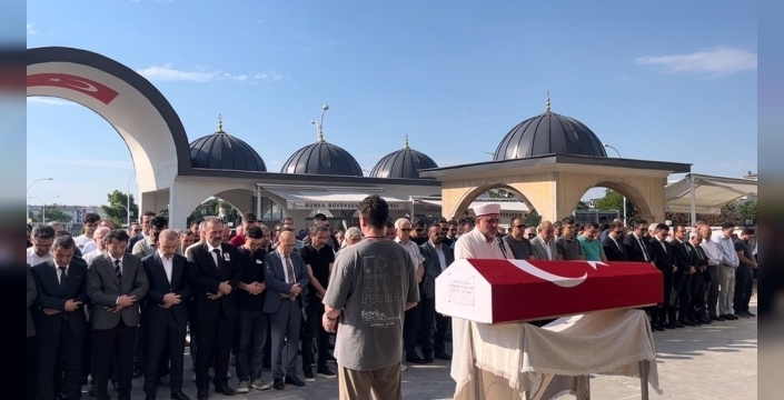 Kalp krizi sonucu hayatını kaybeden Cumhuriyet Savcısı Ayhan Uyumaz, son yolculuğuna uğurlandı