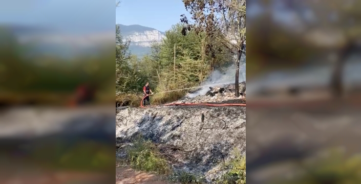 Kardeşini ahıra kilitleyip ateşe veren sanığa 15 yıl hapis cezası