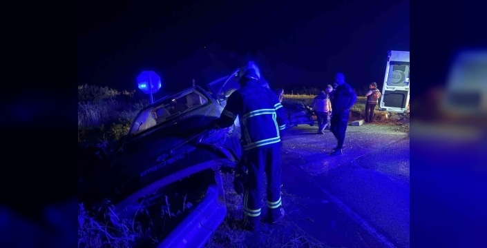 Kastamonu'da kaza: D100'de otomobil refüje çarptı, 2 yaralı