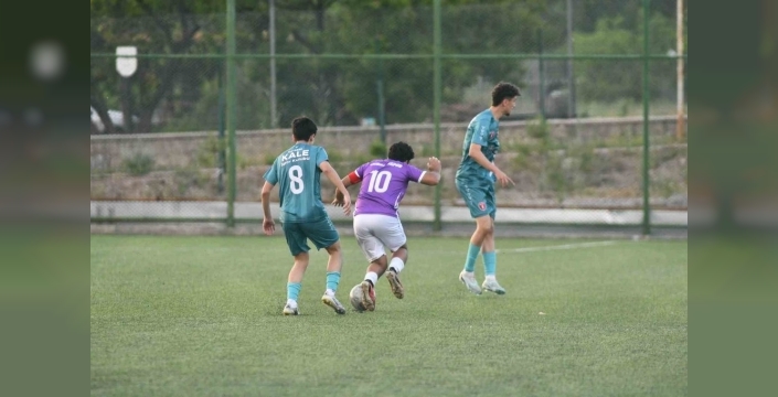 Kayseri 2. Amatör Küme normal sezon sona erdi, 4 takım 1. Amatör Küme'ye yükseldi