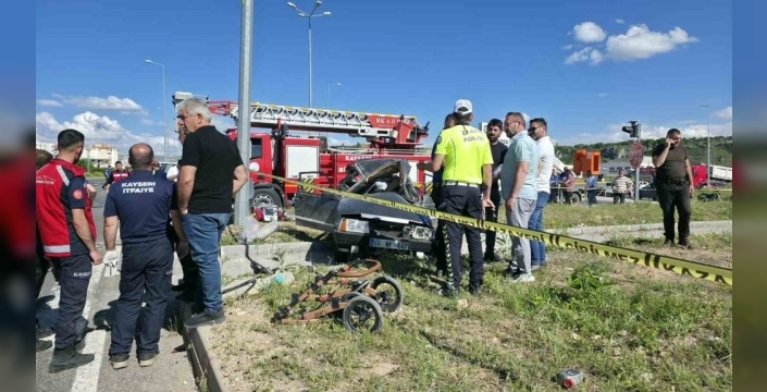 Kayseri'de meydana gelen feci kazada 2 kişi hayatını kaybetti
