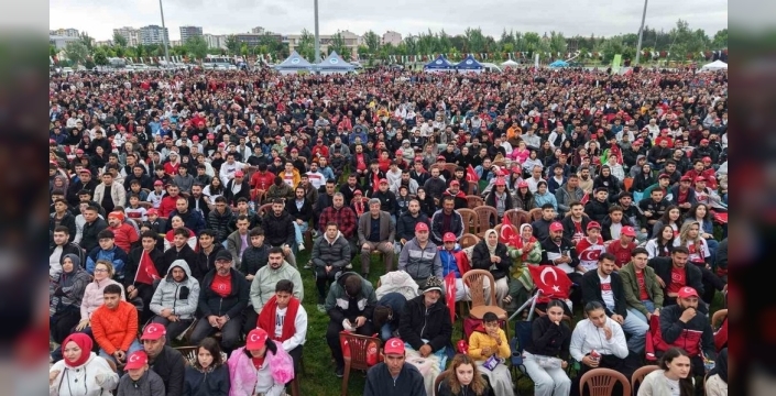 Kayseri'de milli gurur: Dev ekranda dünya kupası heyecanı